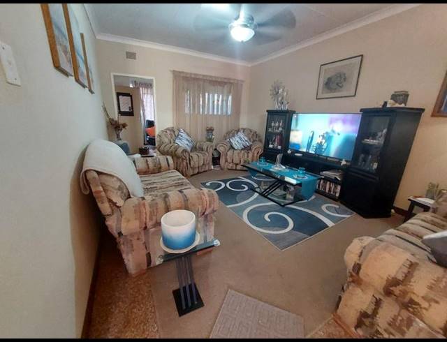 2 BEDROOM PROPERTY TO RENT IN PRETORIA GARDENS